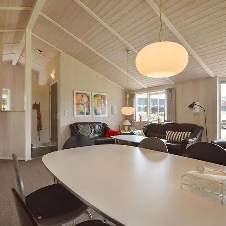 3 Bedroom Amazing In Aabenraa *