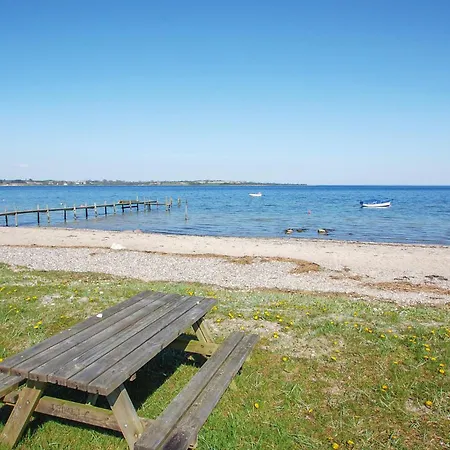Beautiful Home In Aabenraa With Sauna *